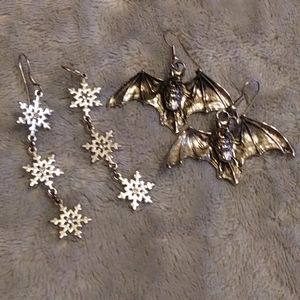 🤑3/$18 2 Pair Seasonal Earrings